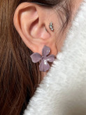 گل آویز برند FASHION jewelry